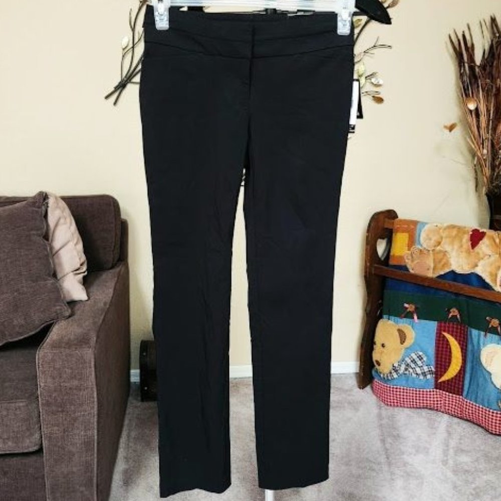 NWT HeartSoul Riley black straight leg midrise pant , sz 1 Junior